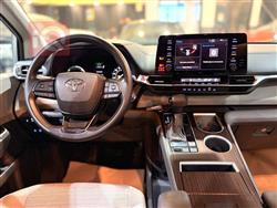 تويوتا سيينا